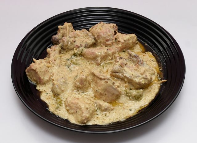Boneless Chicken White Karahi
