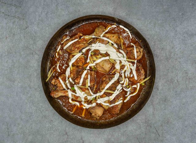 Tawa Chicken Makhni Karahi